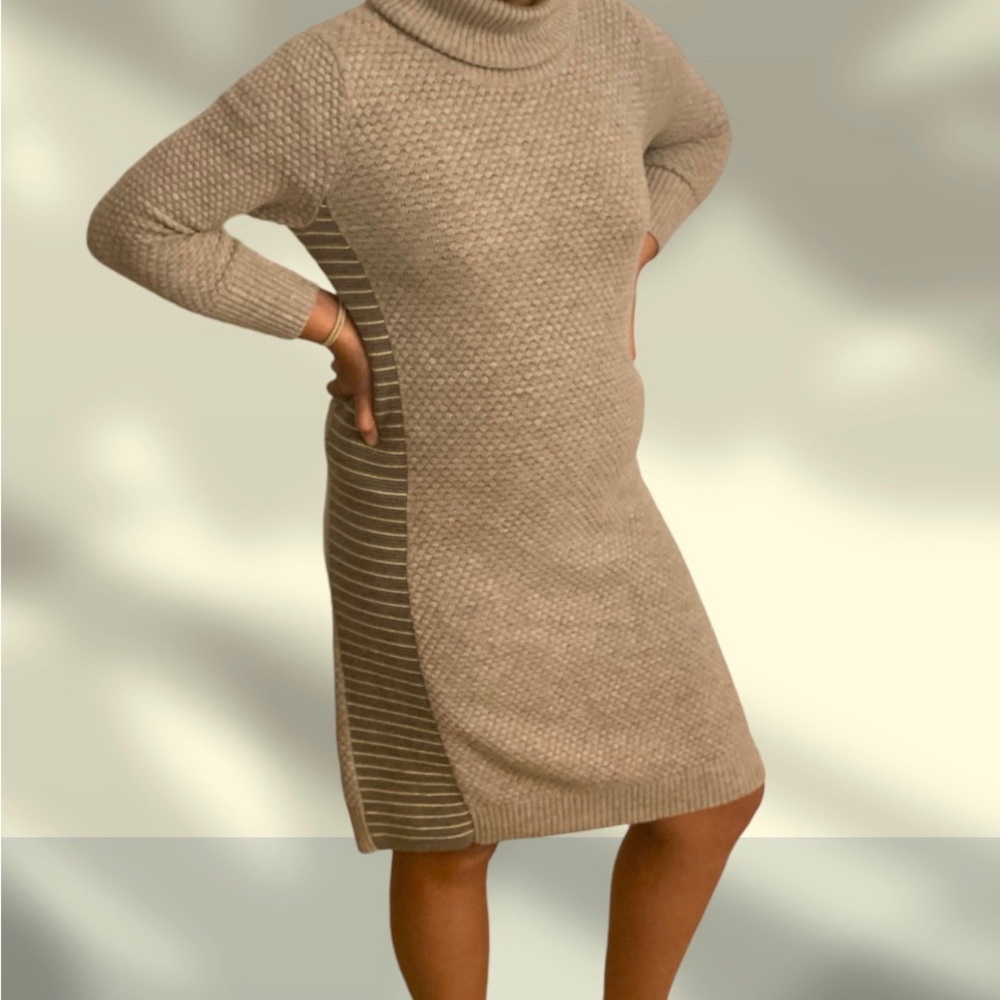 Athleta Women’s grey merino extra fine wool long sleeve sweater dress size Large
